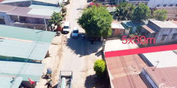 Đất mặt tiền khu dân cư đông đúc đường Liên Thôn 8 Cư Ebua