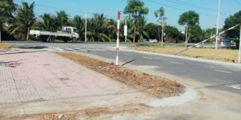 Chính chủ bán gấp 2 lô liền kề sát đồn công an huyện Cần Đước MT QL50