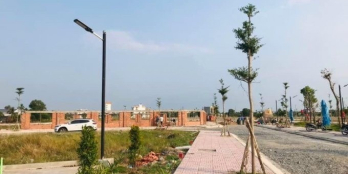 Bán đất ngay UBND xã Long Cang - 100m2 - 3 mặt tiền - SHR