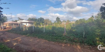 ĐẤT THỔ CƯ THUỘC XÃ EADRONG  Diện tích :10x 27 ( thực tế 30 )