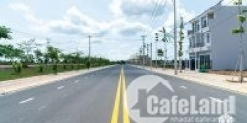 bán lô kế góc ngay trung tâm thương mại, DT: 5x18.6= 93m2