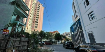 Bán ô đất liền kề cột 8 mở rộng siêu đẹp. Diện tích 120m2.