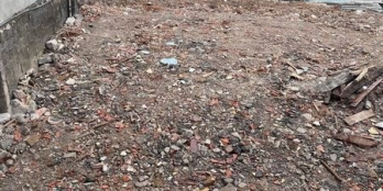 Bán đất dốc ngân hàng, Hồng Hài.