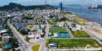 Cần bán ô đất Hà khánh A đường trước mặt 7,5m vỉa hè 5m