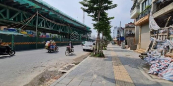 Bán đất tặng nhà mặt phố, kd đỉnh cao 40m2, MT 5m. Giá 12.5 tỷ