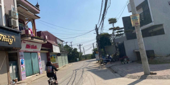 Đối diện là khu chợ nông sản đầu mối Đông Tảo đang chuẩn bị triển khai