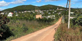 Cần bán lô đất gấp với diện tích 6x31x53m thổ cư