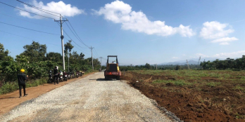 Cần bán gấp đất mặt tiền đường nhựa diện tích 1 sào6