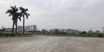 Diện tích 90m2, mặt tiền rộng 4m, đường thông ngõ thoáng.Giá hợp lý cho nhà đầu