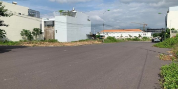 Cần bán lô đất tái định cư Mỹ Gia, Vĩnh Thái. Diện tích 100m2