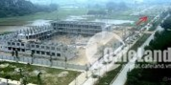 Bán đất đấu giá lô góc 2 mặt tiền cách trường học 50m, đường đôi 24m, sổ đỏ cầm