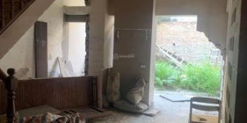 Bán đất tặng nhà 2 tầng 80m2 ngõ Chính Kinh ba gác đua chỉ 4,8 tỷ.