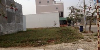 Lô đất hướng nam...Nằm ngay sát Trung tâm thương mại huyện Tiên Lữ và Thị trấn