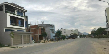 Lô đất mặt tiền Lê Thánh Tôn nối dài giá rẻ cho nhà đtu