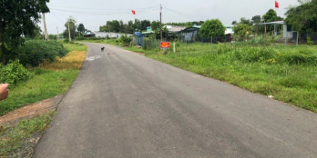 Lô đất cần bán đất rộng mặt tiền