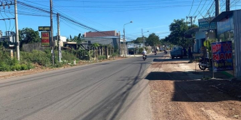 Phước bình còn 2 lô khBán nhà mặt tiền 1 trệt 1 lầu  đường Nguyễá đẹp giá đầu tư