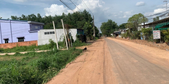 Gia đình cần bán nhanh lô đất với diện tích 102m2 chỉ có giá cực sốc 13tr/m2