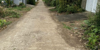 lô diện tích rộng ngay đầu thôn 8 Cubur giá rẻ hơn so với khu vực