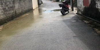 Em bán đất thị trấn me. Từ đường trục chính thị trấn vào 200m