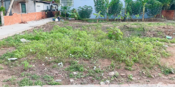 Bán 2 nền đất liền kề khóm 5, phuong 5, tp Vĩnh Long. Diện tích:87,8 m / 1 nền .