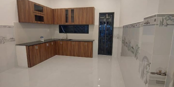 cần ra căn 1 triệt 1 lầu gần ngã 4 bến xe mới. 4m có quy hoạch ra lộ 12m.