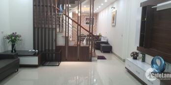 Cho thuê nhà 3 tầng khu vực Đồng Quang