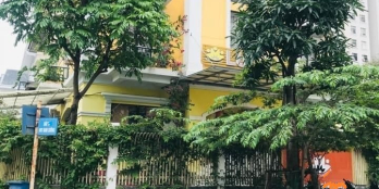 BÁN NHÀ CẦU GIẤY LÔ GÓC KINH DOANH, 400M 5 TẦNG THANG MÁY ĐƯỜNG 20M