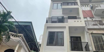 Chính chủ bán nhà Pháo Đài Láng, Đống Đa, Dt 56m2 x 6T, Mt 4.5m, kinh doanh