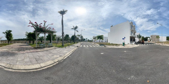 Bán gấp nhà phố sổ riêng ngay cổng kcn vsip 2 bình duong