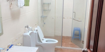 Bán nhà 5Tx65m2 phố Nguyễn Khang, ô tô tránh, KD, ga ra 2 ô tô, nhà đẹp ở luôn.