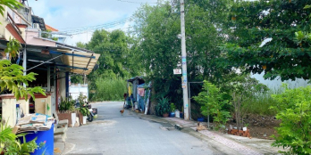 Đất sổ hồng 2MT gần cầu Ông Thìn. Cạnh TT hành chính xã Quy Đức - Bình Chánh !!!