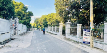 Bán đất trung tâm Cam Lâm K.Hòa đường qh rộng 16m 2 mặt tiền giá chỉ 5.6tr/m2