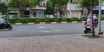 Cho thuê mặt bằng làm văn phòng Tòa Nhà mặt tiền Hoàng Diệu Phường 13 Quận 4