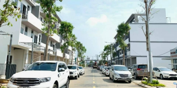 NHÀ PHỐ MẶT SÔNG - BẾN LỨC LONG AN ĐÃ CÓ SỔ - 3, 5 TỶ/ CĂN