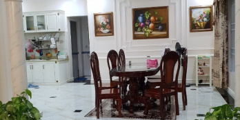 BÁN BIỆT THỰ CAO CẤP KHU ĐỒI 2 P.10 DT 246M2 (12.5 X 20) GIÁ CHỈ 17,5 TỶ TL