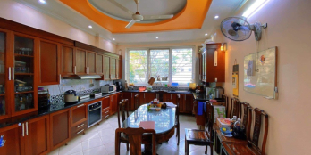 NHÀ MẶT PHỐ NGUYỄN CÔNG HOAN- BA ĐÌNH. DT 60M2, 5 TẦNG, MT 4.5M. GIÁ NHỈNH 26 Tỷ