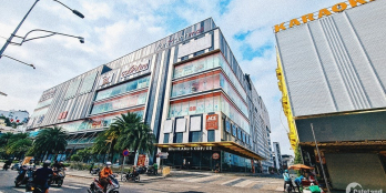 Trung tâm Quận 10, Đường Sư Vạn Hạnh, ngang 8m, 4 tầng, 36 tỷ