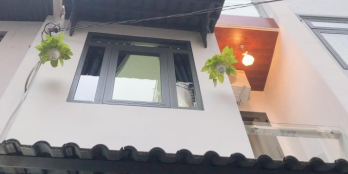 Bán gấp nhà TT Ni Sư Huỳnh Liên Tân Bình, 3T, HXH, Gía Rẻ.