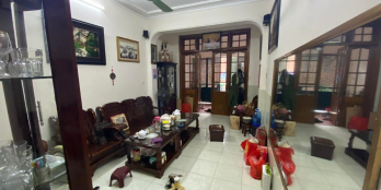 Bán nhà Võ Chí Công, Tây Hồ giá cực rẻ, hiếm 56m2 chỉ nhỉnh 4tỷ.