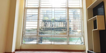 Bán nhanh căn hộ ngõ 475 Nguyễn Trãi 4 tầng 46 m2 mặt tiền 5m giá nhỉnh 5 tỷ.