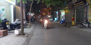 Bán nhà Phạm Văn Đồng, Từ Liêm ô tô 2 vỉa hè, 50m2, 6T giá chỉ 11.6 tỷ.