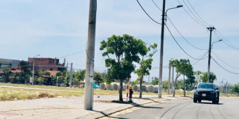 Bể nợ, Bán nhanh lô 100m2 ngay Khu đô thị FPT, sổ đỏ sang tên trong ngày.