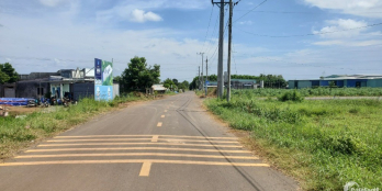 Bán đất mặt tiền đường Cách Mạng Tháng Tám , TT Đất Đỏ , DT 180m2 giá chỉ 1750