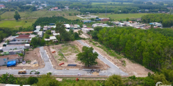 Có 1 xuất nội bộ giá tốt trong KDC Tây Bắc Sài Gòn. Đường rộng 9m