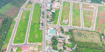 Đất thổ cư mặt tiền lộ giới 35m, gần chợ gần trường - liên hệ 037 8888 250