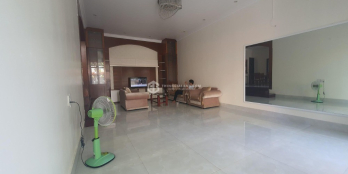 BÁN BIỆT THỰ 1T1L LẠC LONG QUÂN DT RỘNG 200M2 NGANG 10M CHỈ 21 TỶ