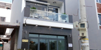 Bán biệt thự phố hiện đại đường Huỳnh Tấn Phát Q7