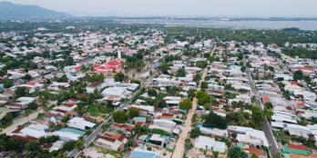 Bán 160m2 đất thổ cư khu bàn cờ cam đức, mặt tiền đường Xuân Diệu, đang hot