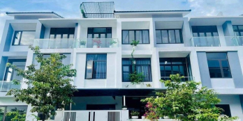 Nhà phố An Cựu xây sẵn - Dọn vào ở ngay, Thông thẳng Aeon.