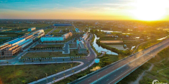 Chính Chủ Cần Bán Gấp Nền Shophouse Lô Góc 2 Mặt Tiền ,Trục Chính 50m ,Sổ Riêng,